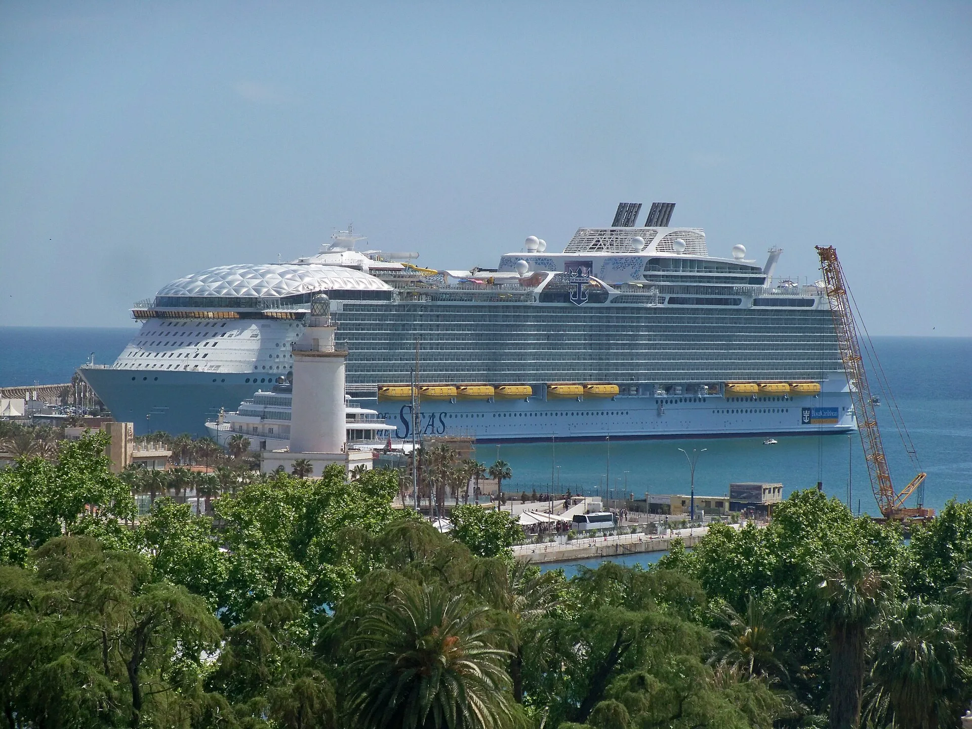 Wonder of the Seas in Málaga Port